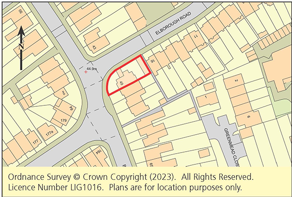 Lot: 7 - THREE-BEDROOM END-TERRACE HOUSE FOR IMPROVEMENT -
